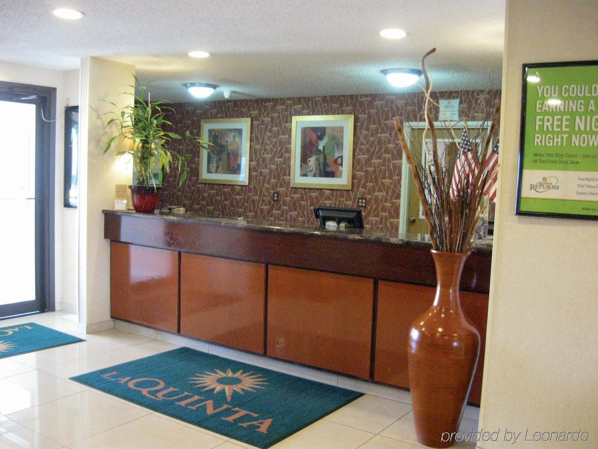 Days Inn & Suites By Wyndham Bloomington/Normal Il Eksteriør billede